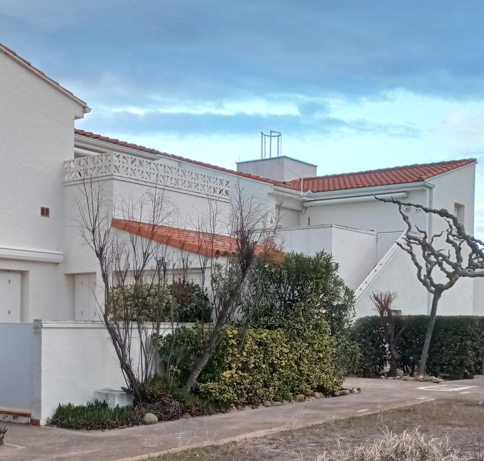 Charmant 2 Pieces Avec Terrasse En Bord De Mer Leucate Buitenkant foto